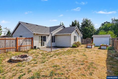221 W Lincoln Street Carlton OR 97111