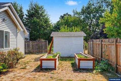 221 W Lincoln Street Carlton OR 97111
