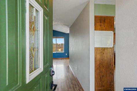 221 W Lincoln Street Carlton OR 97111