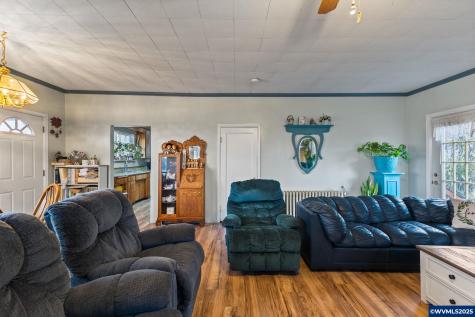 30274 Peoria Road Shedd OR 97377