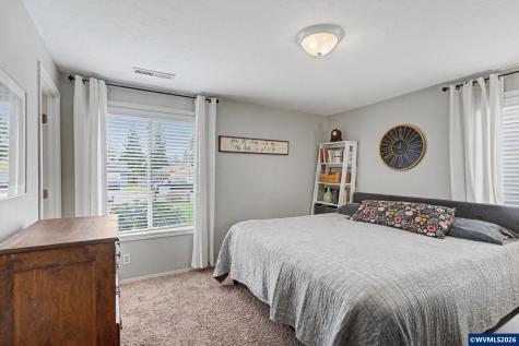 1036 Charlene Street S Salem OR 97306