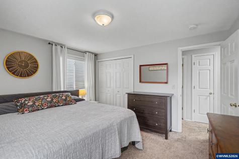 1036 Charlene Street S Salem OR 97306