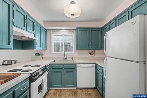 1036 Charlene Street S Salem OR 97306