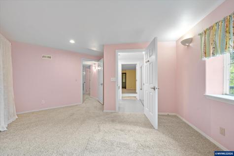 1290 Linnwood Drive NE Albany OR 97322