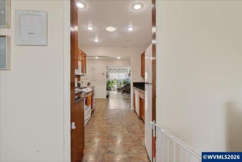 1300 Vine Street SW Albany OR 97321