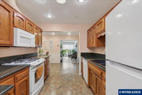 1300 Vine Street SW Albany OR 97321