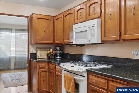 1300 Vine Street SW Albany OR 97321