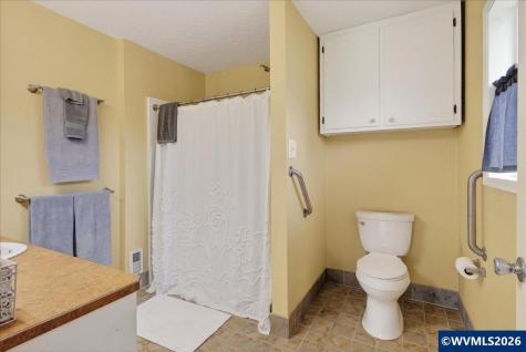 1300 Vine Street SW Albany OR 97321