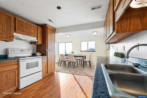 3505 NE Quay Avenue Lincoln City OR 97367