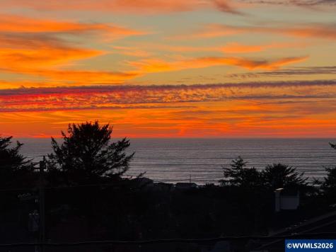 3505 NE Quay Avenue Lincoln City OR 97367