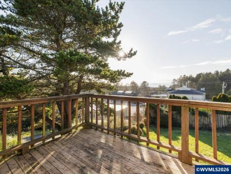 3505 NE Quay Avenue Lincoln City OR 97367