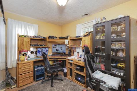 307 Sherman Street Amity OR 97101