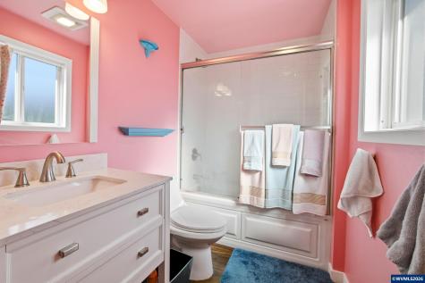 784 Dalke East Street Monmouth OR 97361