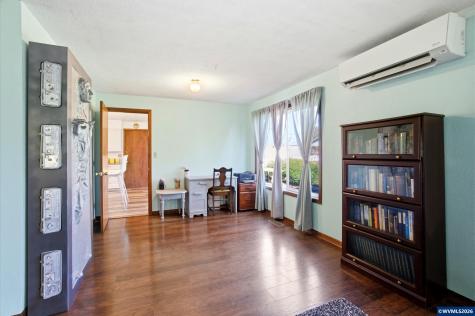 784 Dalke East Street Monmouth OR 97361