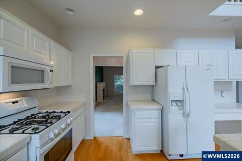 507 Lakefair Place N Keizer OR 97303