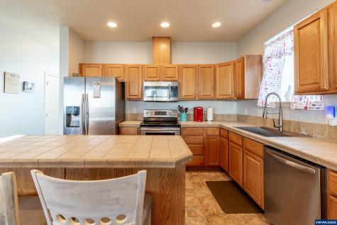 317 W Jadon Drive Lebanon OR 97355