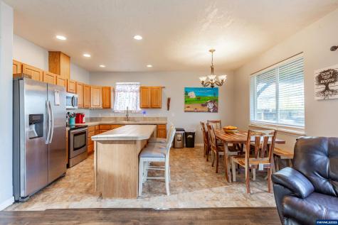317 W Jadon Drive Lebanon OR 97355