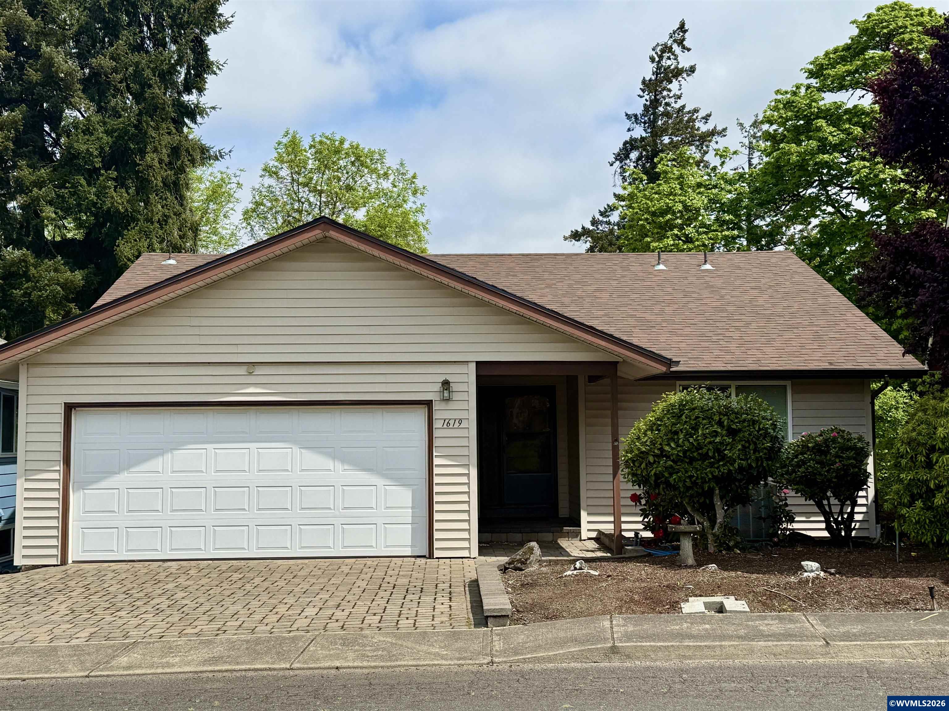 1619 Nut Tree Drive NW Salem OR 97304