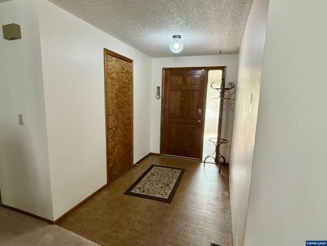1619 Nut Tree Drive NW Salem OR 97304