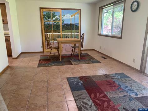 1619 Nut Tree Drive NW Salem OR 97304