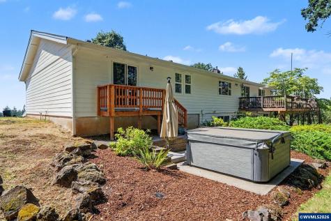 3432 Seminole Road NE Silverton OR 97381