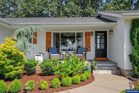 3432 Seminole Road NE Silverton OR 97381