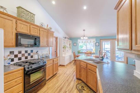 1370 Bentley Street E Monmouth OR 97361