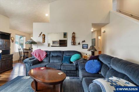 1268 S 7th Street Independence OR 97351