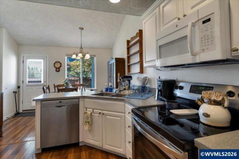1268 S 7th Street Independence OR 97351