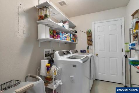 1268 S 7th Street Independence OR 97351