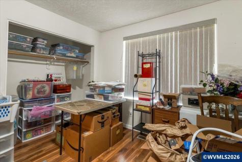 1268 S 7th Street Independence OR 97351