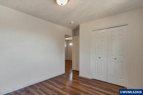 1268 S 7th Street Independence OR 97351
