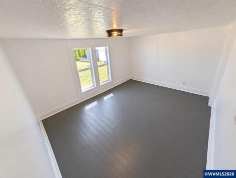 303 W Water Street Stayton OR 97383