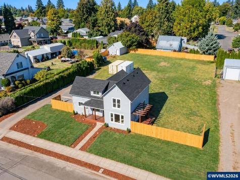 303 W Water Street Stayton OR 97383