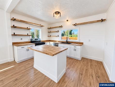 303 W Water Street Stayton OR 97383