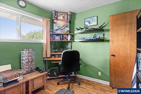 1545 SE Madison Street Albany OR 97322