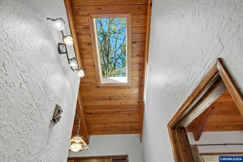 9855 Liberty Road S Salem OR 97306