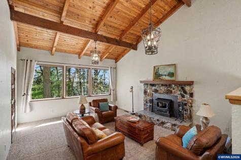 9855 Liberty Road S Salem OR 97306