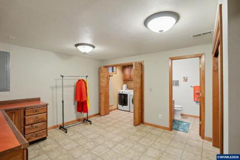 9855 Liberty Road S Salem OR 97306