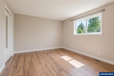 656 NW East Thornton Lake Drive Albany OR 97321