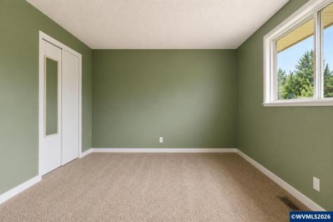 656 NW East Thornton Lake Drive Albany OR 97321