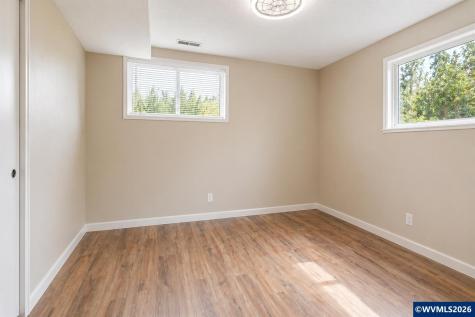 656 NW East Thornton Lake Drive Albany OR 97321