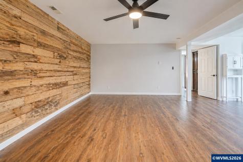 656 NW East Thornton Lake Drive Albany OR 97321