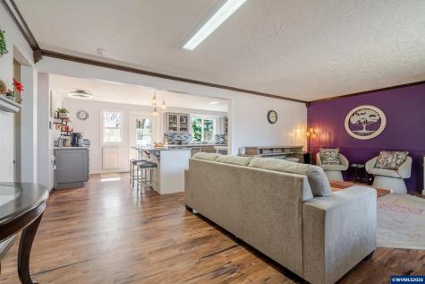 656 NW East Thornton Lake Drive Albany OR 97321