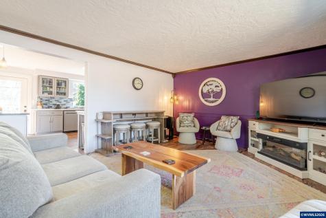 656 NW East Thornton Lake Drive Albany OR 97321