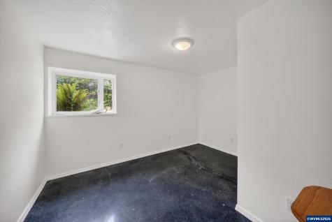645 SE 4th Street Newport OR 97365