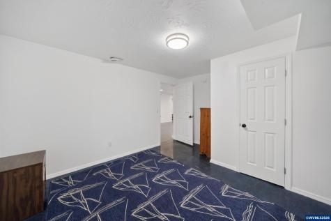 645 SE 4th Street Newport OR 97365