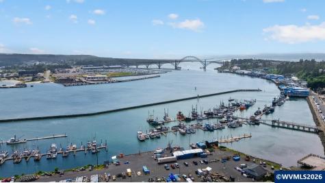 645 SE 4th Street Newport OR 97365