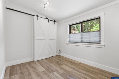 5801 NE Abbey Road Carlton OR 97111