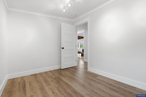 5801 NE Abbey Road Carlton OR 97111